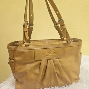 Coach Camel Leather Shoulder Bag
